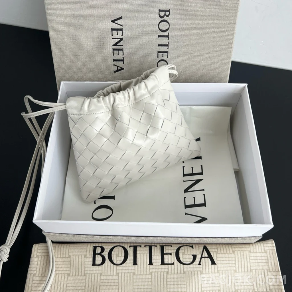보테가베네타 Bottega Veneta 더스트백 스몰 상세 이미지