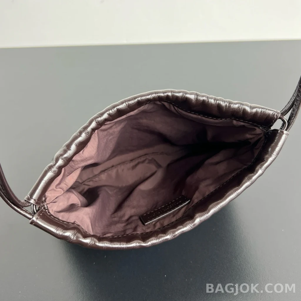 보테가베네타 Bottega Veneta 더스트백 스몰 상세 이미지