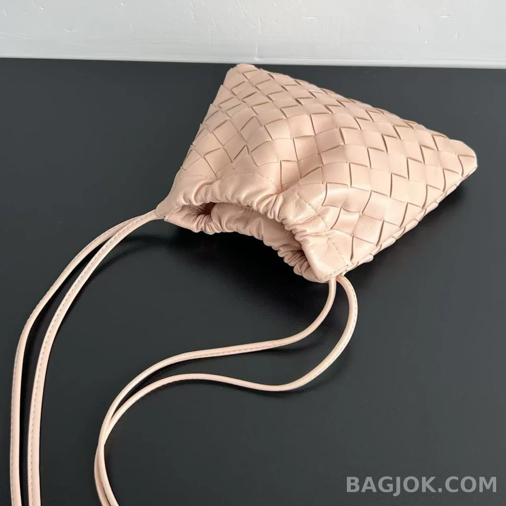 보테가베네타 Bottega Veneta 더스트백 스몰 상세 이미지
