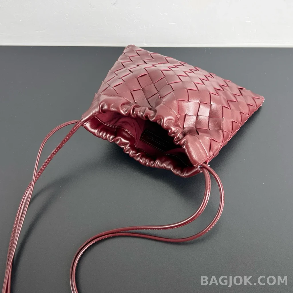 보테가베네타 Bottega Veneta 더스트백 스몰 상세 이미지