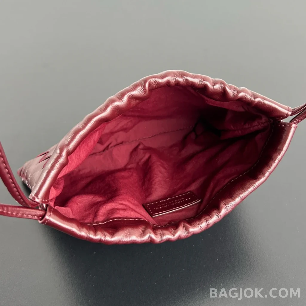 보테가베네타 Bottega Veneta 더스트백 스몰 상세 이미지