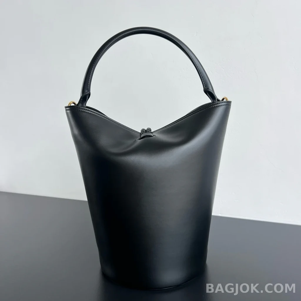 보테가베네타 Bottega Veneta 리베르타 버킷백 상세 이미지