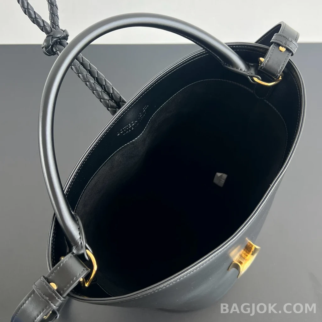 보테가베네타 Bottega Veneta 리베르타 버킷백 상세 이미지