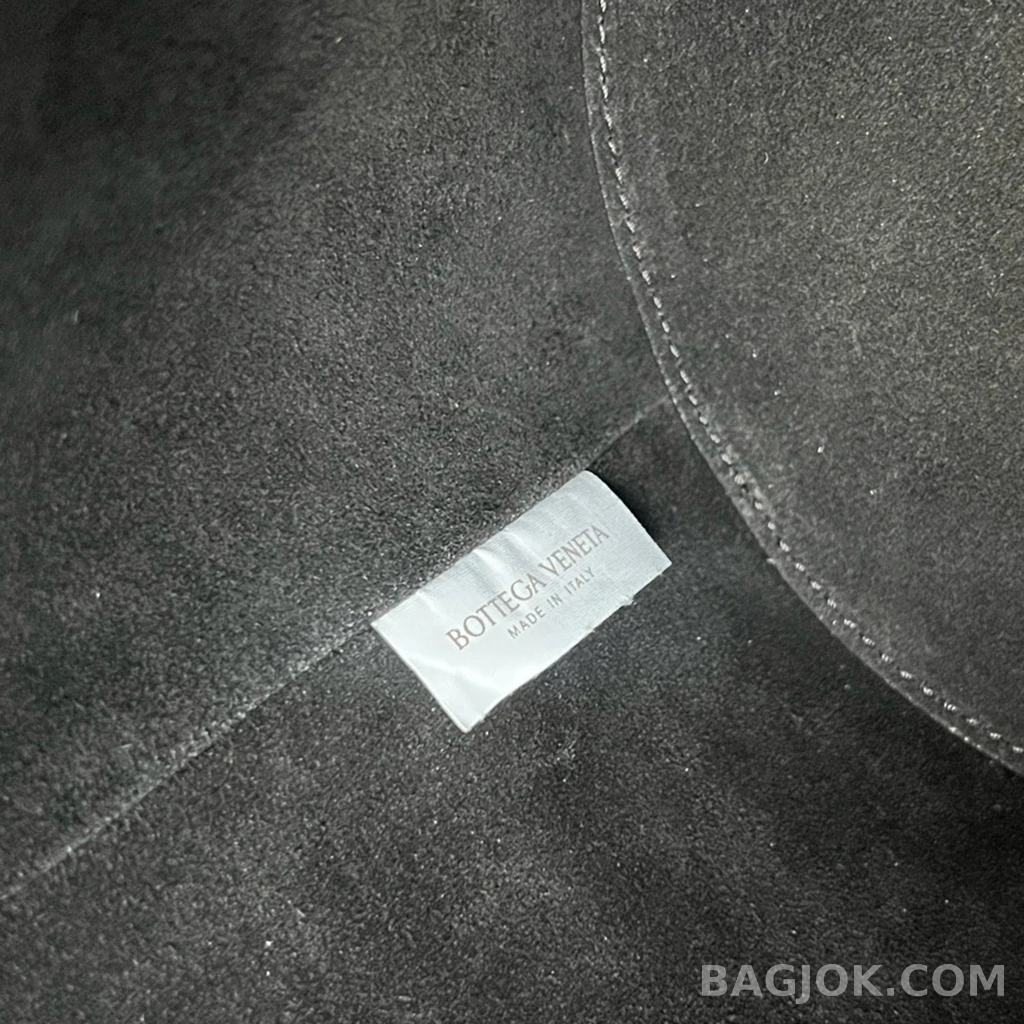 보테가베네타 Bottega Veneta 리베르타 버킷백 상세 이미지