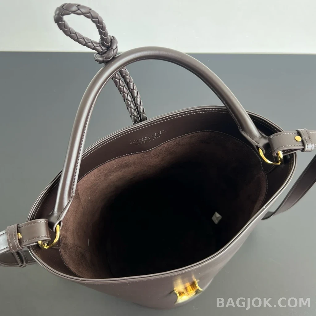 보테가베네타 Bottega Veneta 리베르타 버킷백 상세 이미지