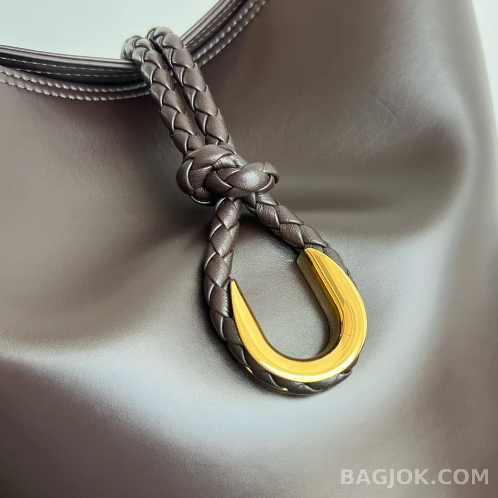 보테가베네타 Bottega Veneta 리베르타 버킷백 상세 이미지