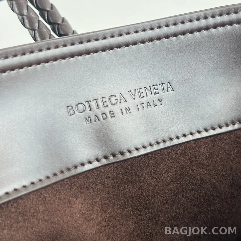 보테가베네타 Bottega Veneta 리베르타 버킷백 상세 이미지