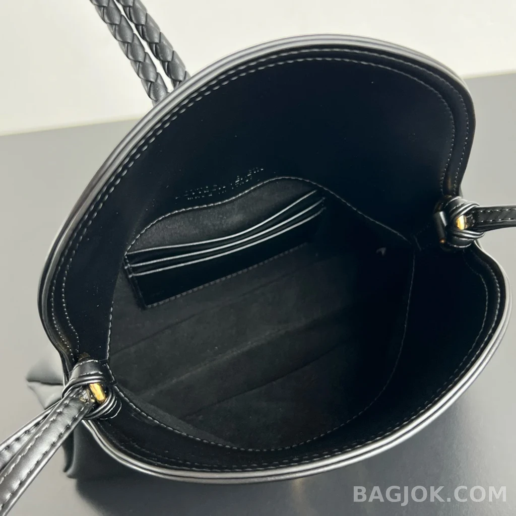 보테가베네타 Bottega Veneta 리베르타 숄더백 베이비 상세 이미지