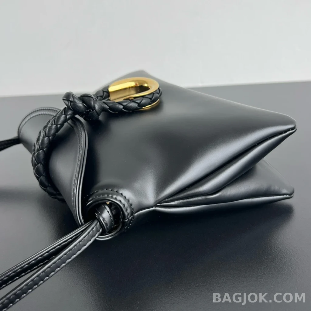 보테가베네타 Bottega Veneta 리베르타 숄더백 베이비 상세 이미지