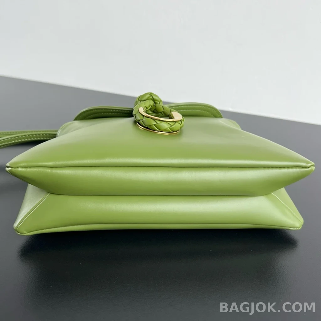 보테가베네타 Bottega Veneta 리베르타 숄더백 베이비 상세 이미지