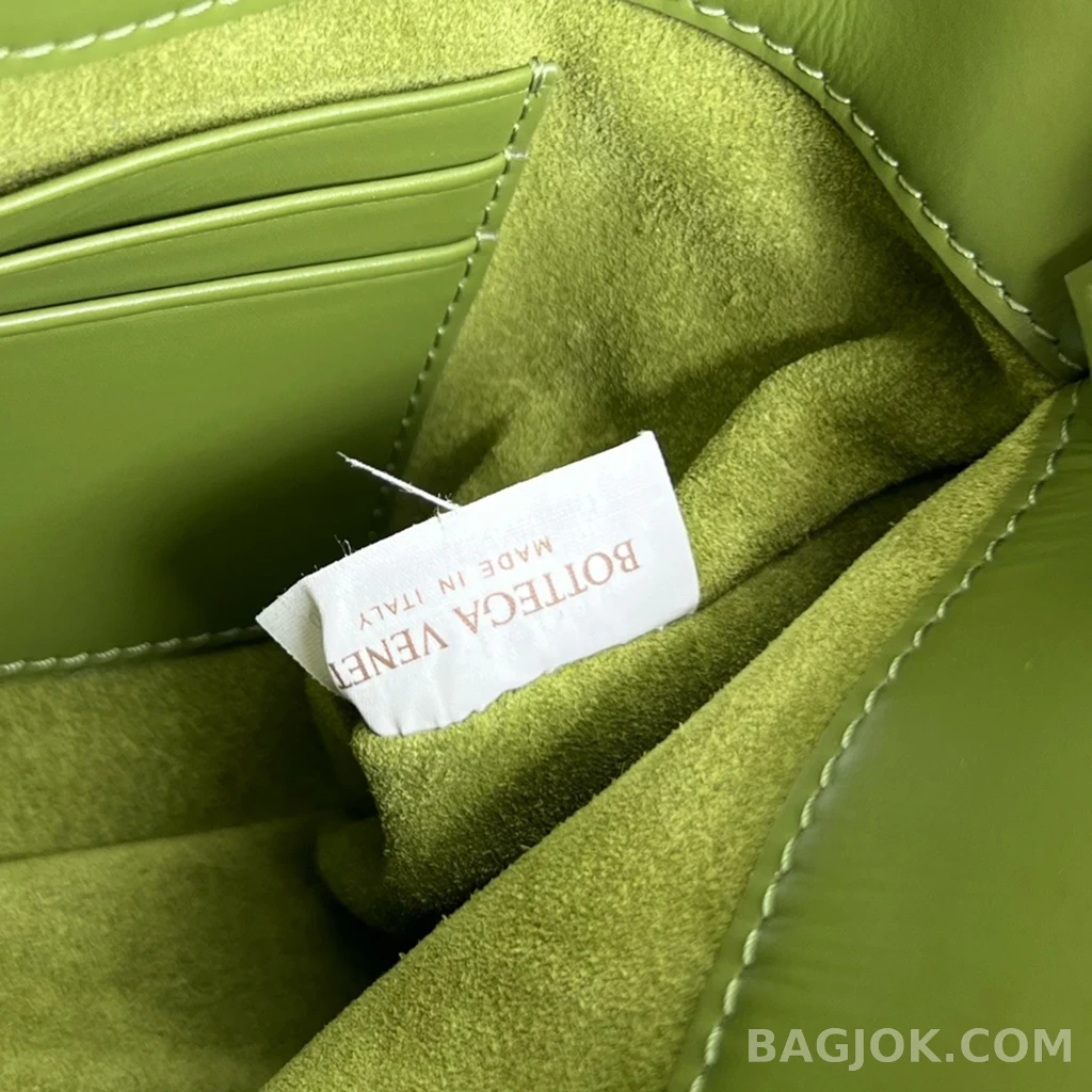 보테가베네타 Bottega Veneta 리베르타 숄더백 베이비 상세 이미지