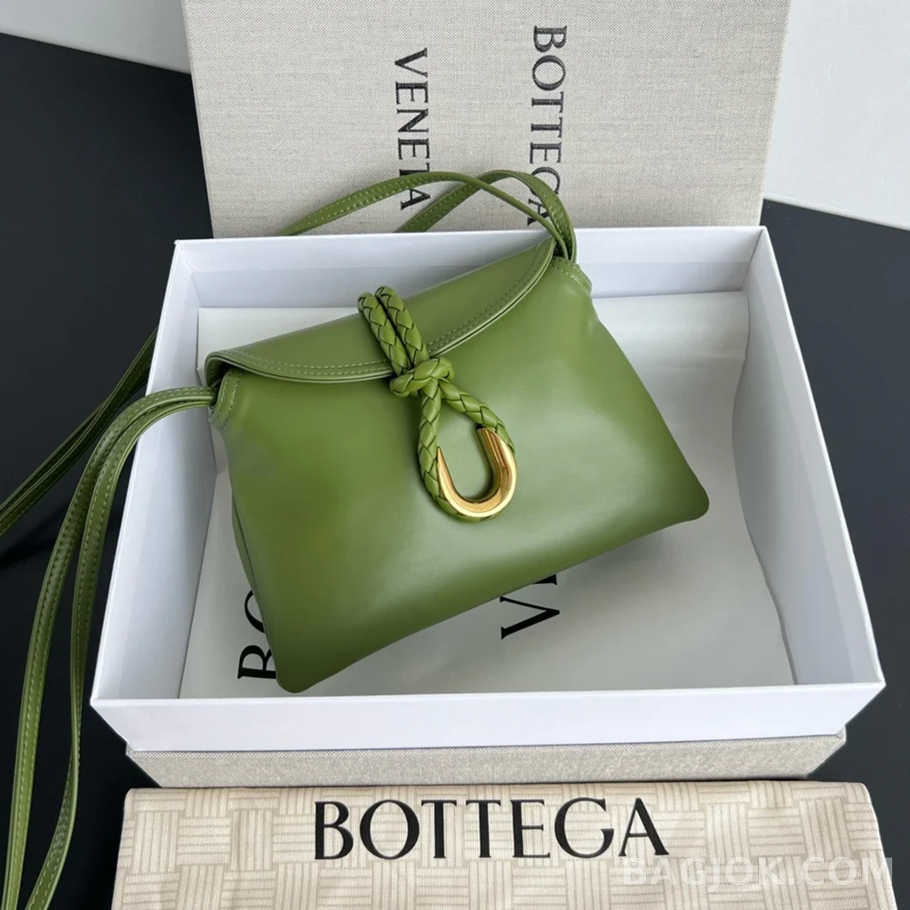 보테가베네타 Bottega Veneta 리베르타 숄더백 베이비 상세 이미지