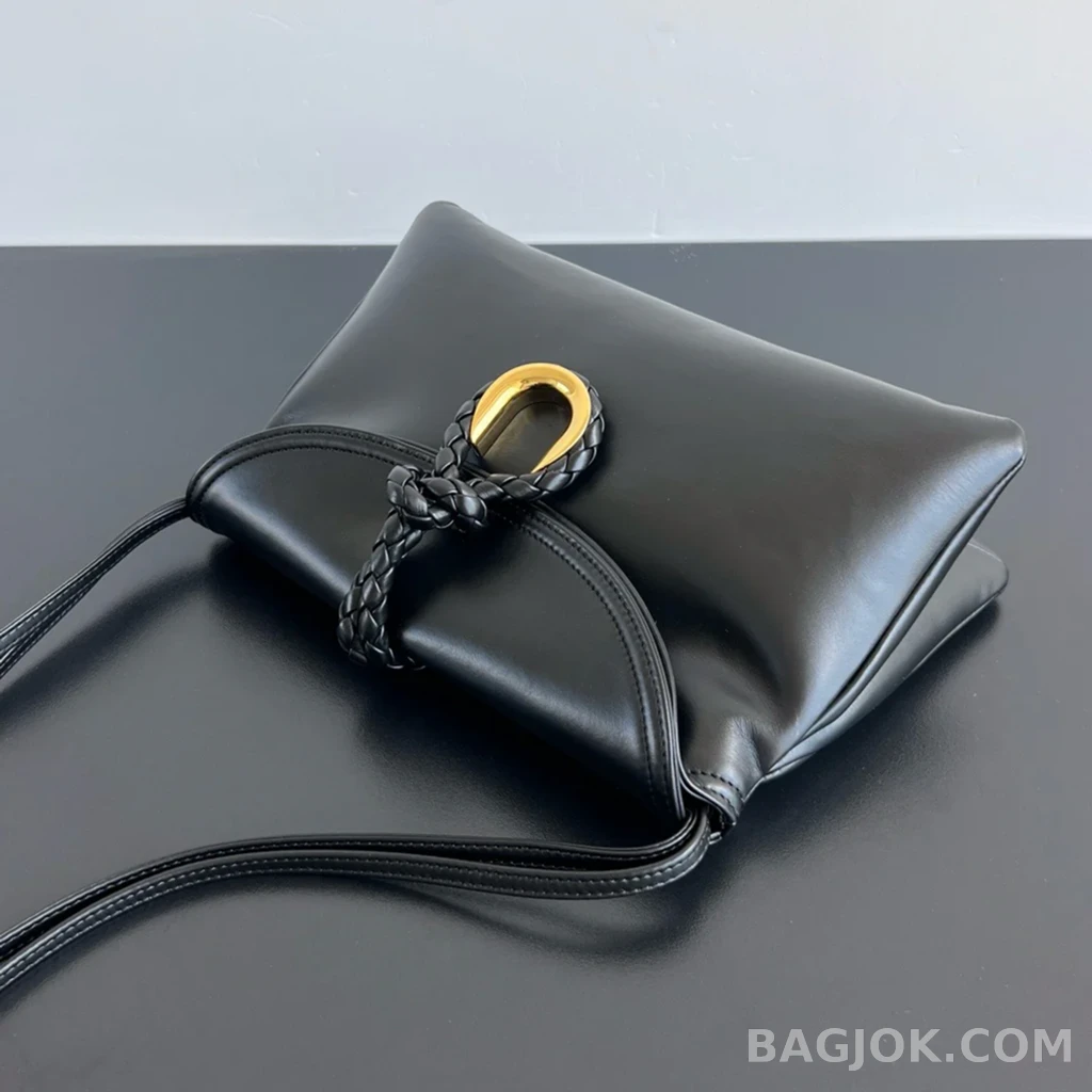 보테가베네타 Bottega Veneta 리베르타 숄더백 미디움 상세 이미지