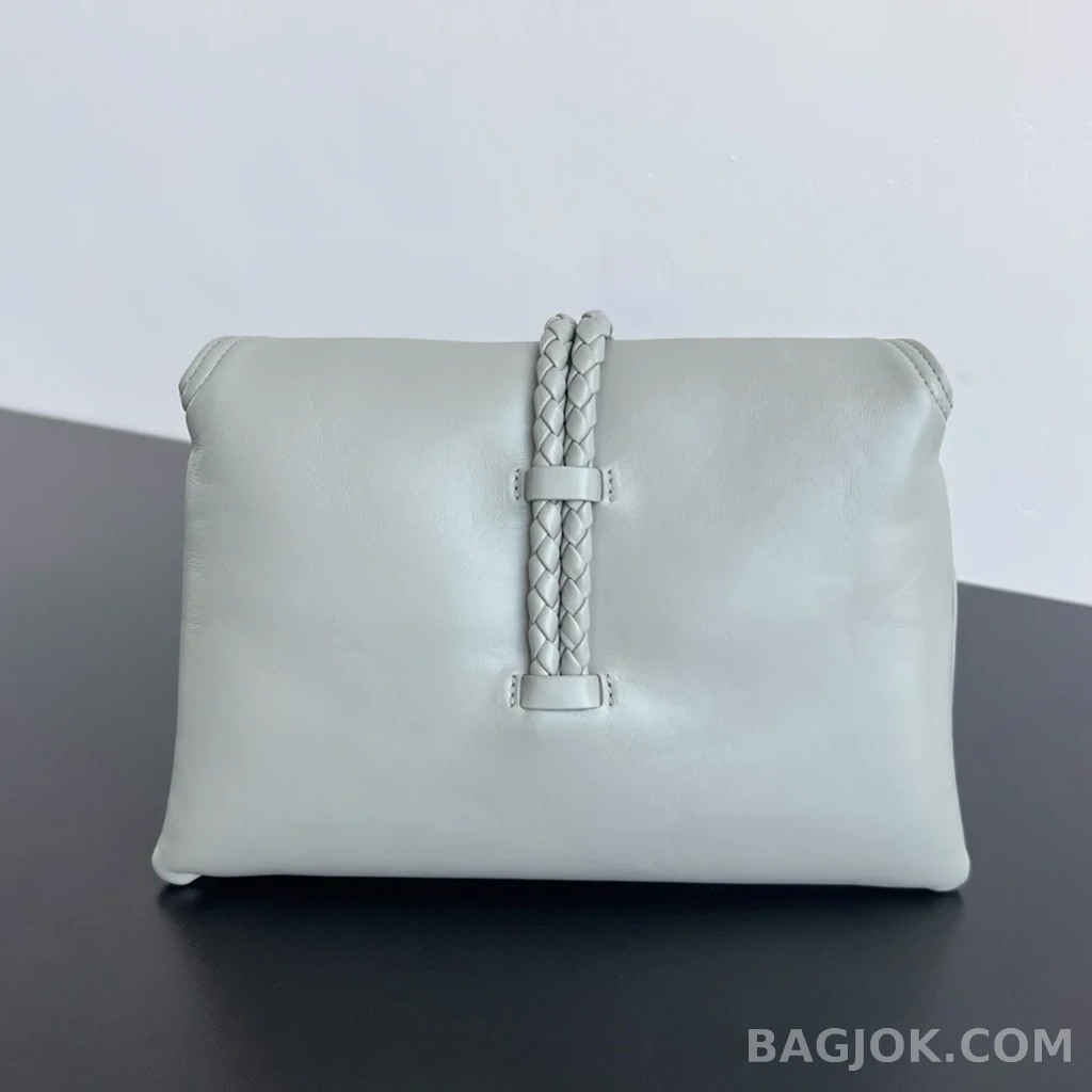 보테가베네타 Bottega Veneta 리베르타 숄더백 미디움 상세 이미지
