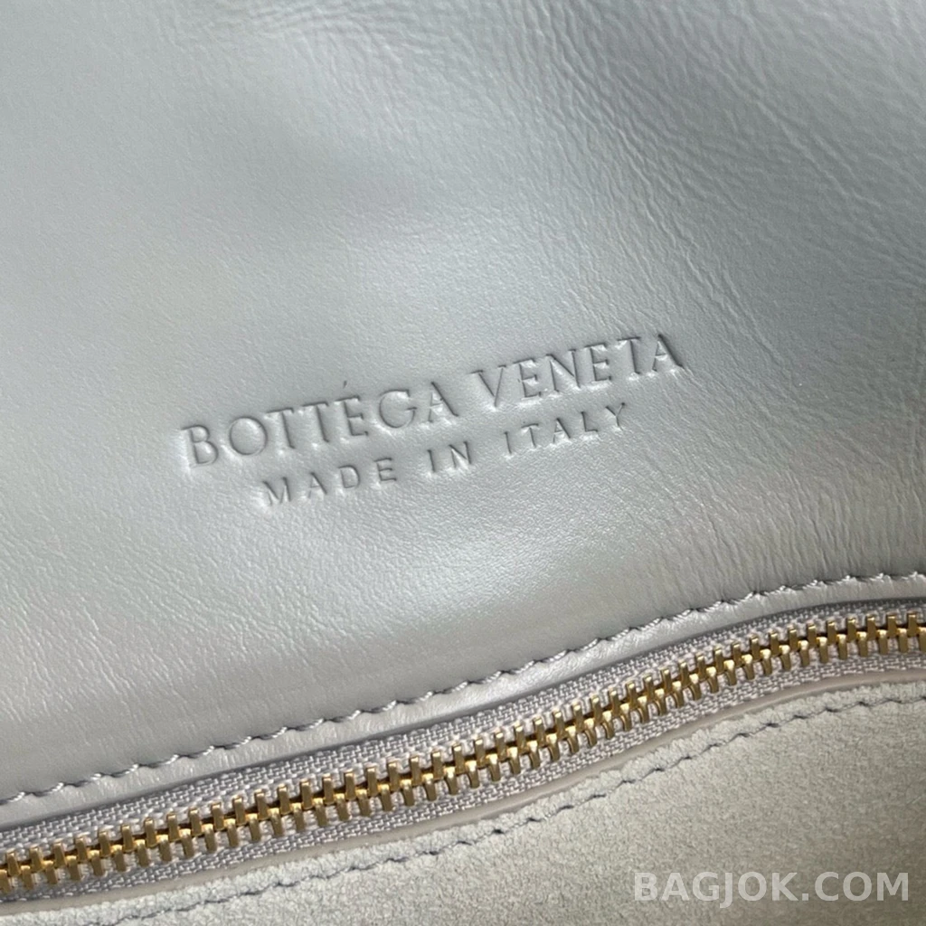 보테가베네타 Bottega Veneta 리베르타 숄더백 미디움 상세 이미지