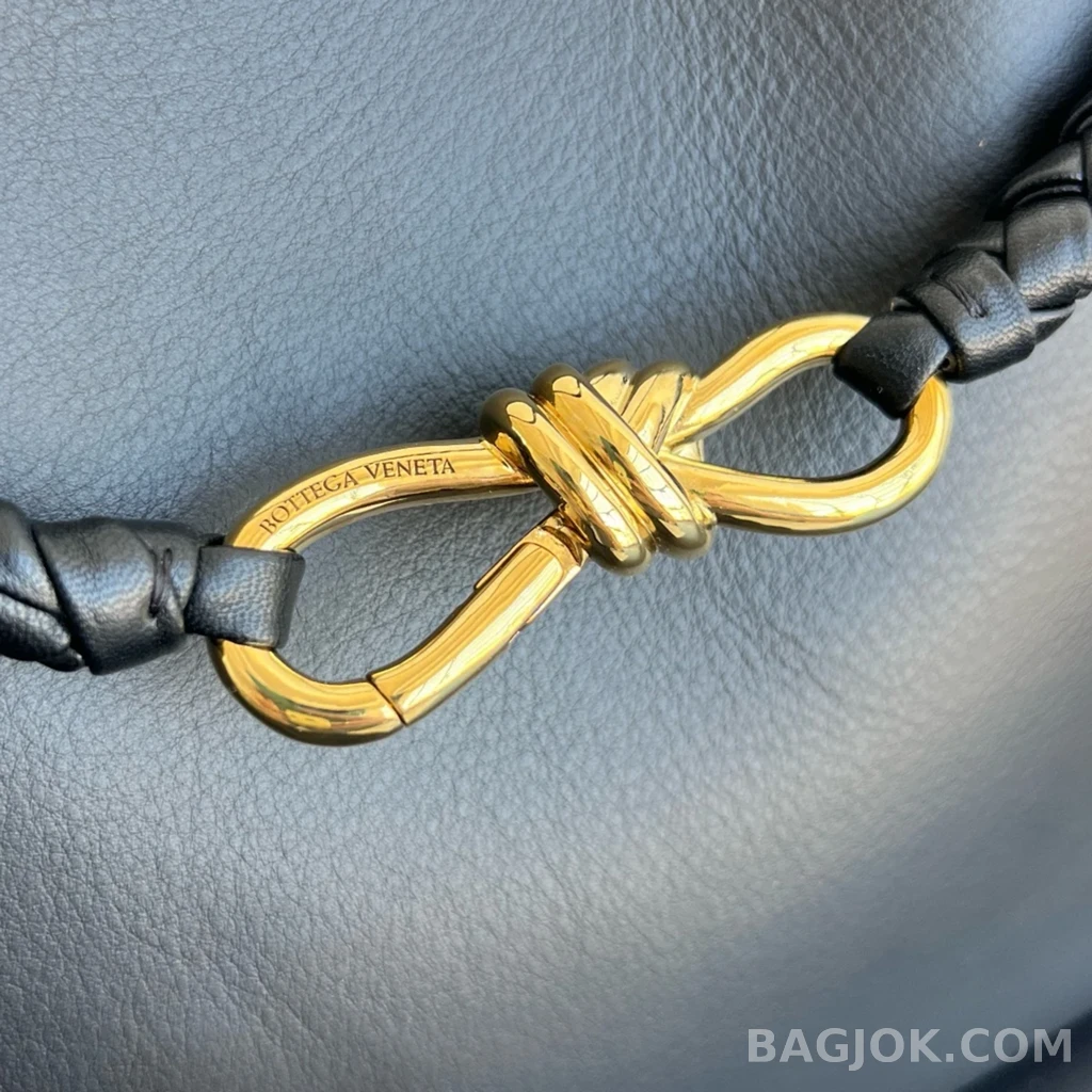 보테가베네타 Bottega Veneta 스무스 레더 안디아모 미디움 상세 이미지