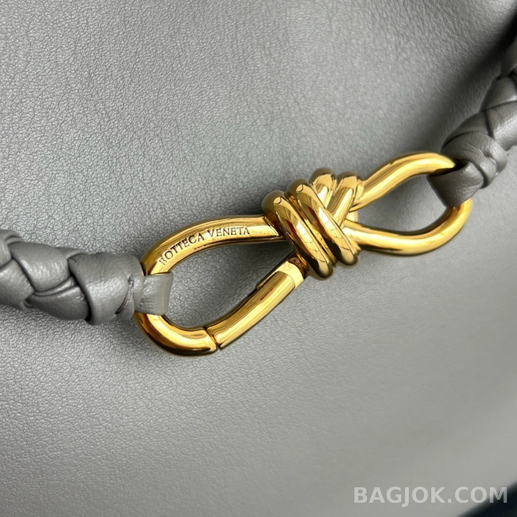 보테가베네타 Bottega Veneta 스무스 레더 안디아모 미디움 상세 이미지
