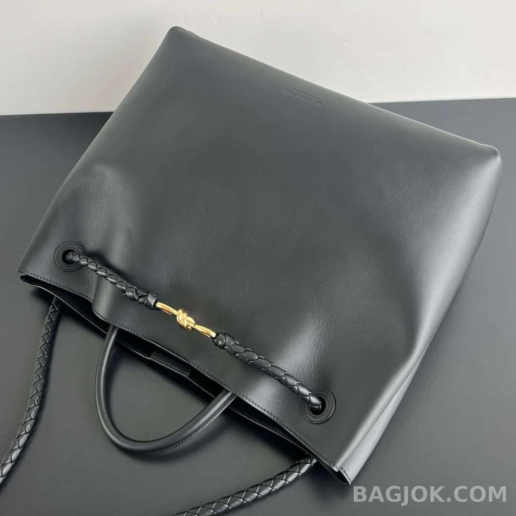 보테가베네타 Bottega Veneta 스무스 레더 안디아모 라지 상세 이미지