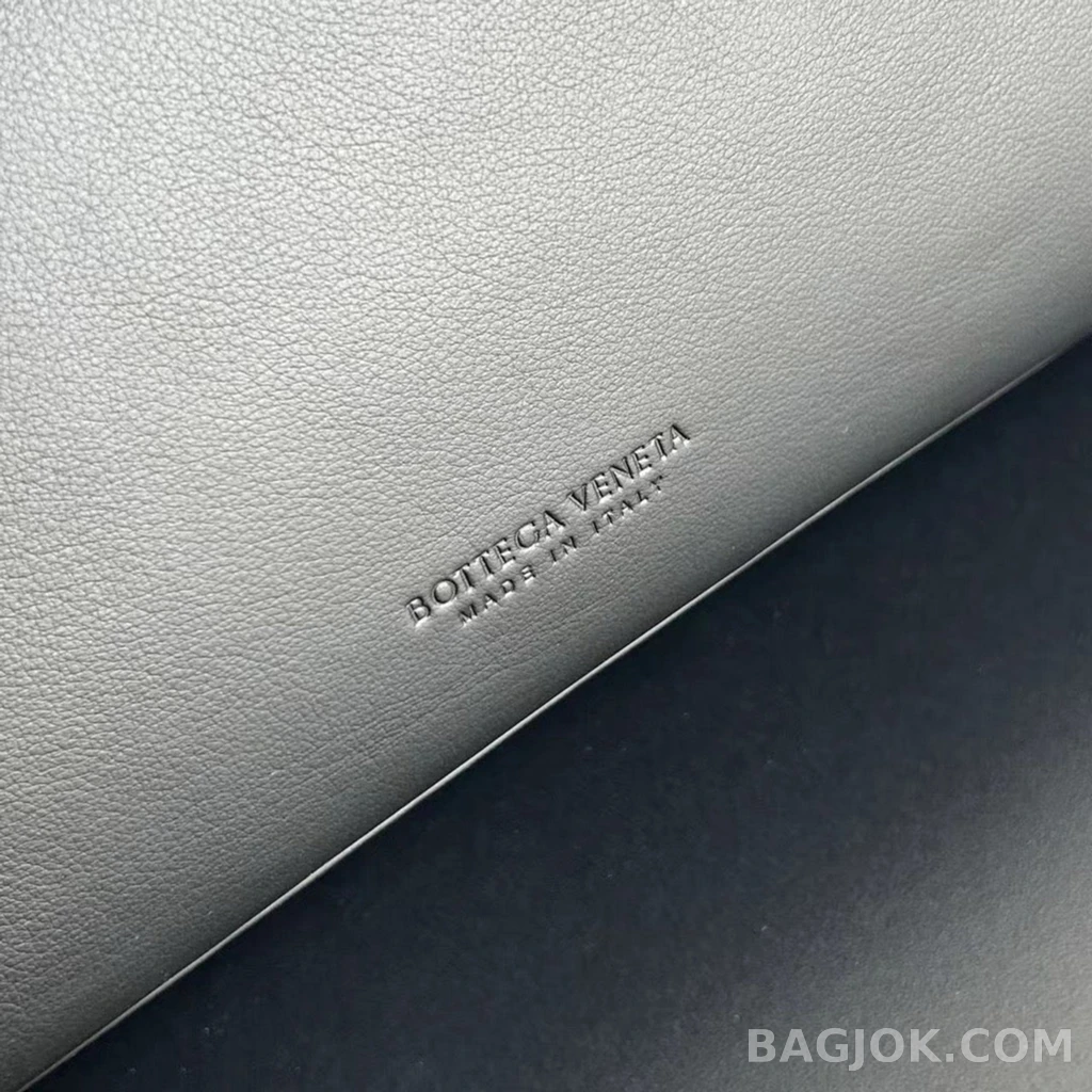 보테가베네타 Bottega Veneta 스무스 레더 안디아모 라지 상세 이미지