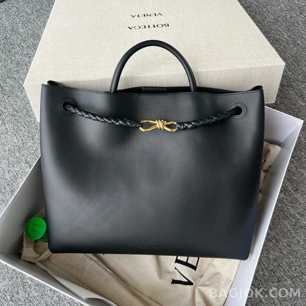 보테가베네타 Bottega Veneta 스무스 레더 안디아모 라지 상세 이미지