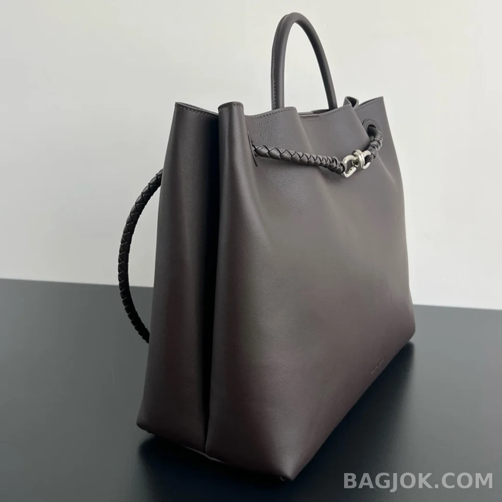 보테가베네타 Bottega Veneta 스무스 레더 안디아모 라지 상세 이미지