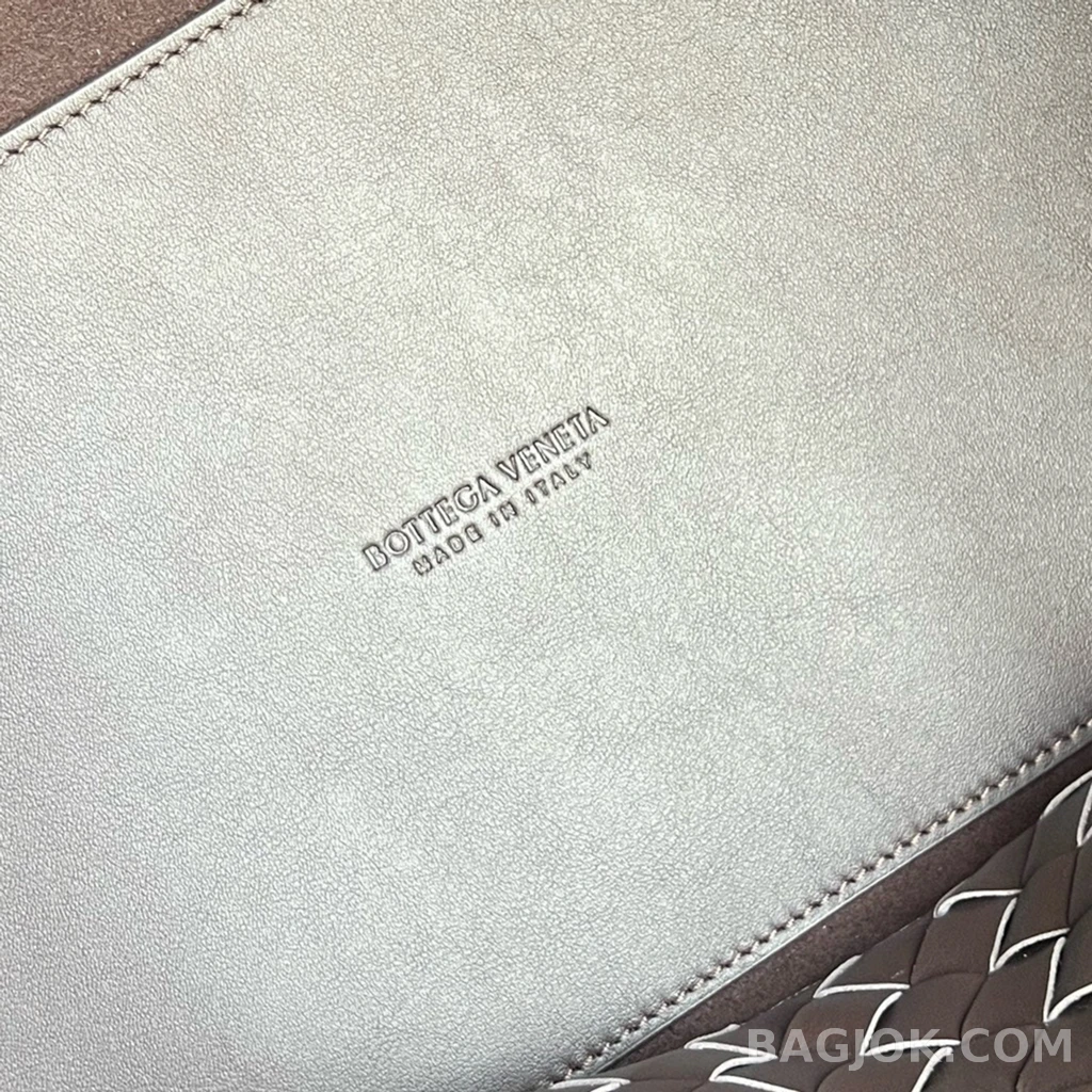 보테가베네타 Bottega Veneta 스무스 레더 안디아모 라지 상세 이미지