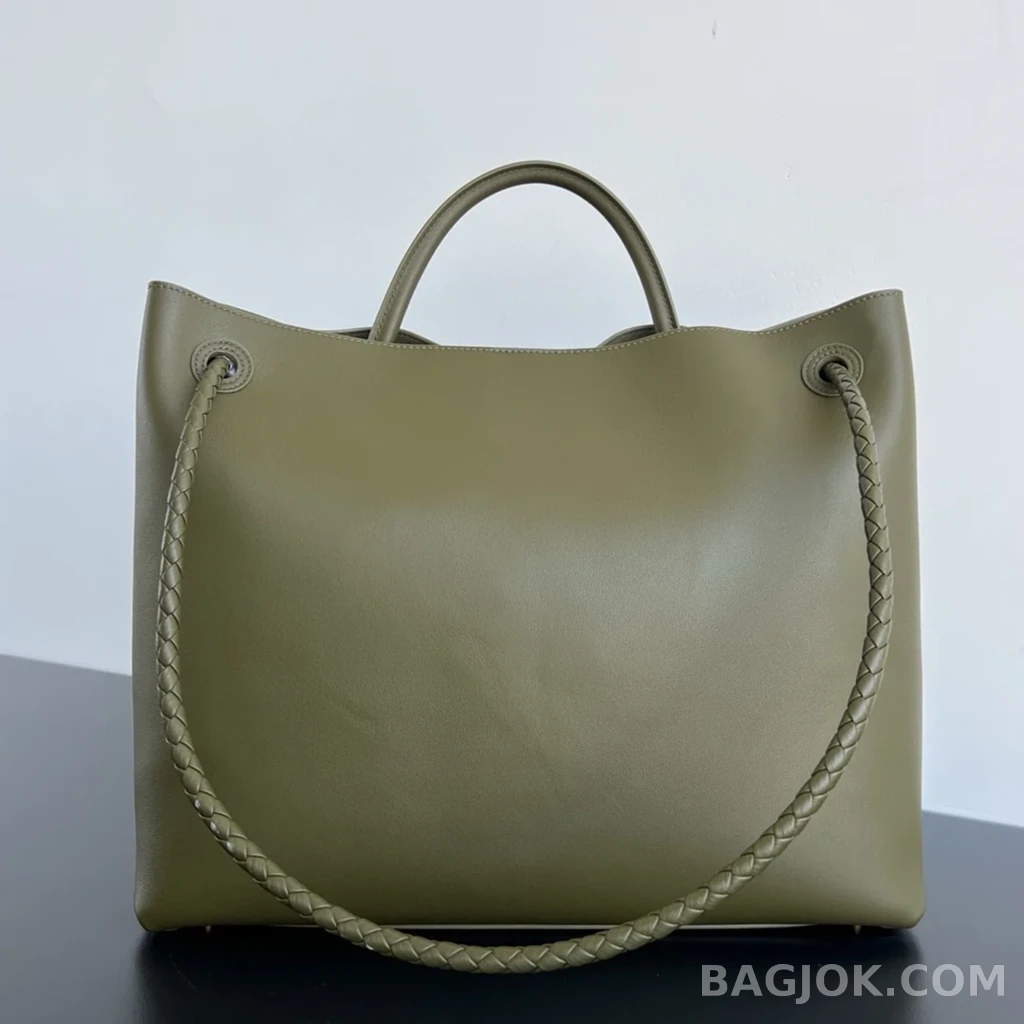 보테가베네타 Bottega Veneta 스무스 레더 안디아모 라지 상세 이미지