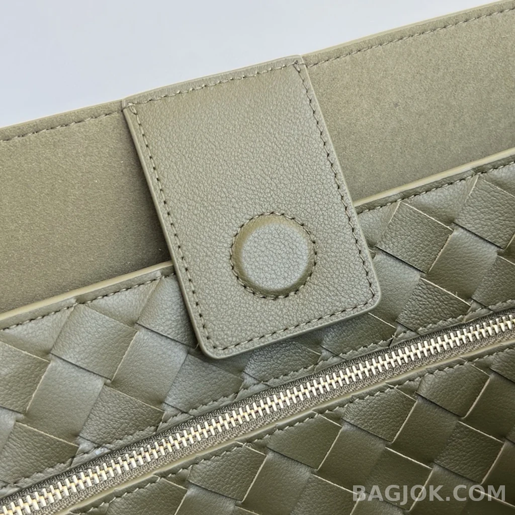 보테가베네타 Bottega Veneta 스무스 레더 안디아모 라지 상세 이미지