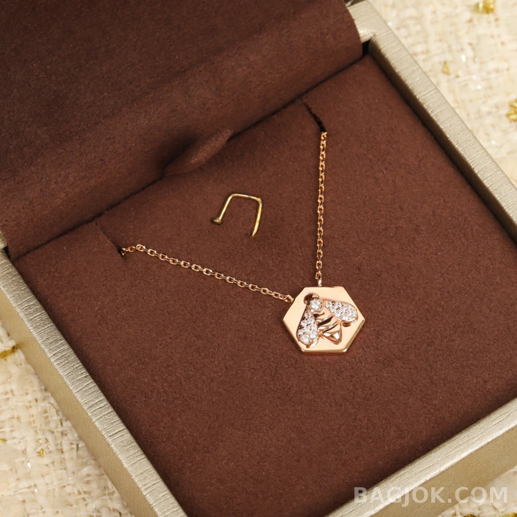 쇼메 Chaumet Bee My Love 벌 배지 목걸이 상세 이미지