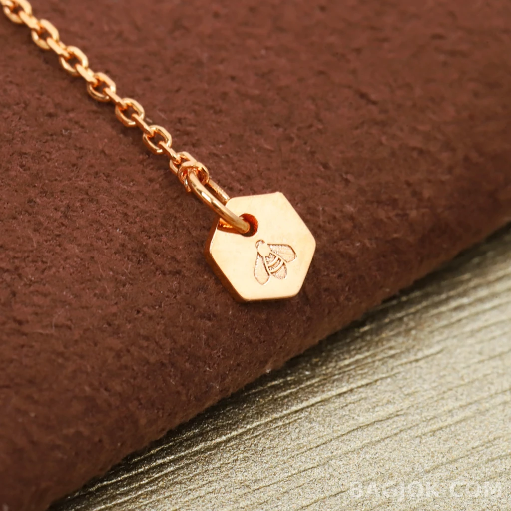 쇼메 Chaumet Bee My Love 벌집 목걸이 상세 이미지