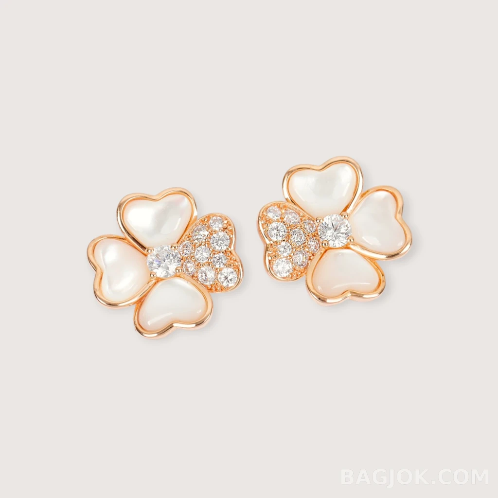 Van Cleef & Arpels Cosmos 귀걸이_대표이미지