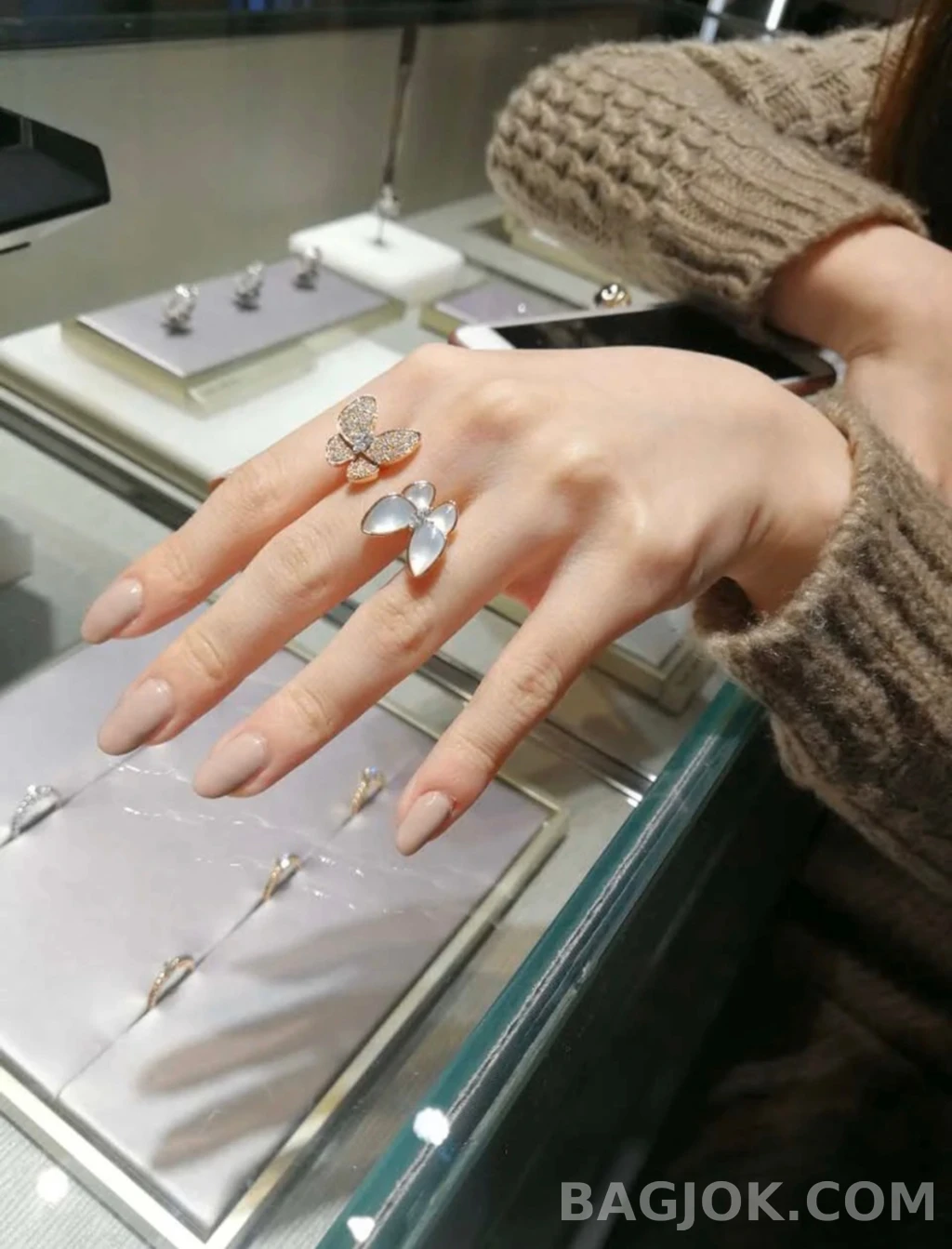반클리프 아펠 Van Cleef & Arpels Butterfly 비대칭 반지 상세 이미지