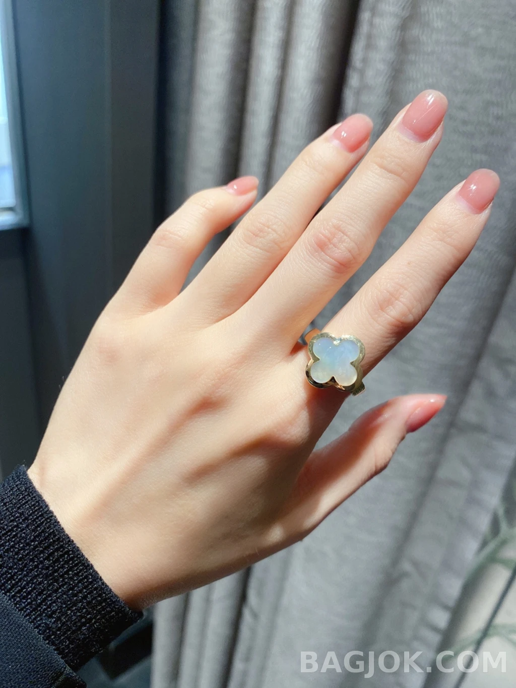 반클리프 아펠 Van Cleef & Arpels Alhambra 반지 상세 이미지