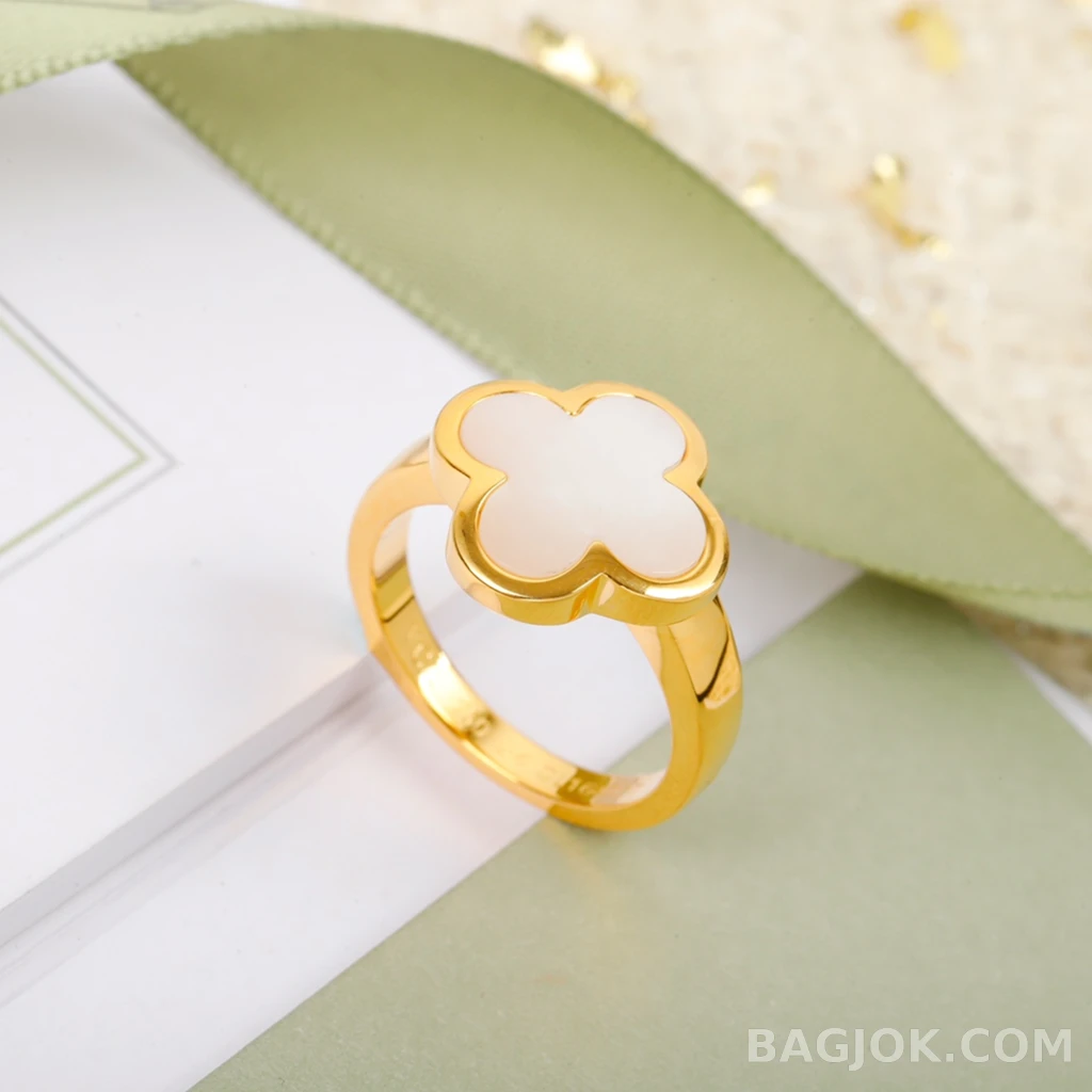 반클리프 아펠 Van Cleef & Arpels Alhambra 반지 상세 이미지