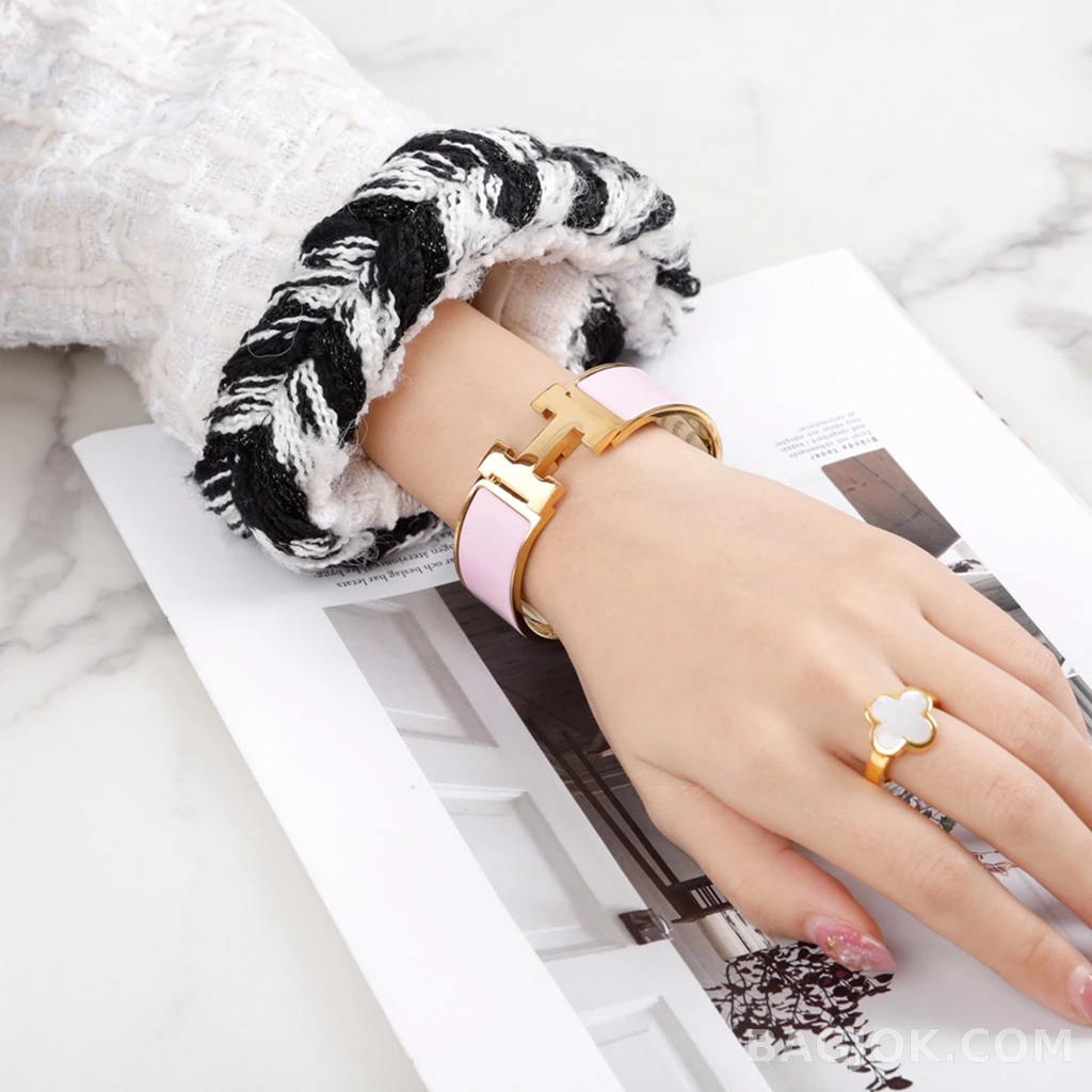 반클리프 아펠 Van Cleef & Arpels Alhambra 반지 상세 이미지