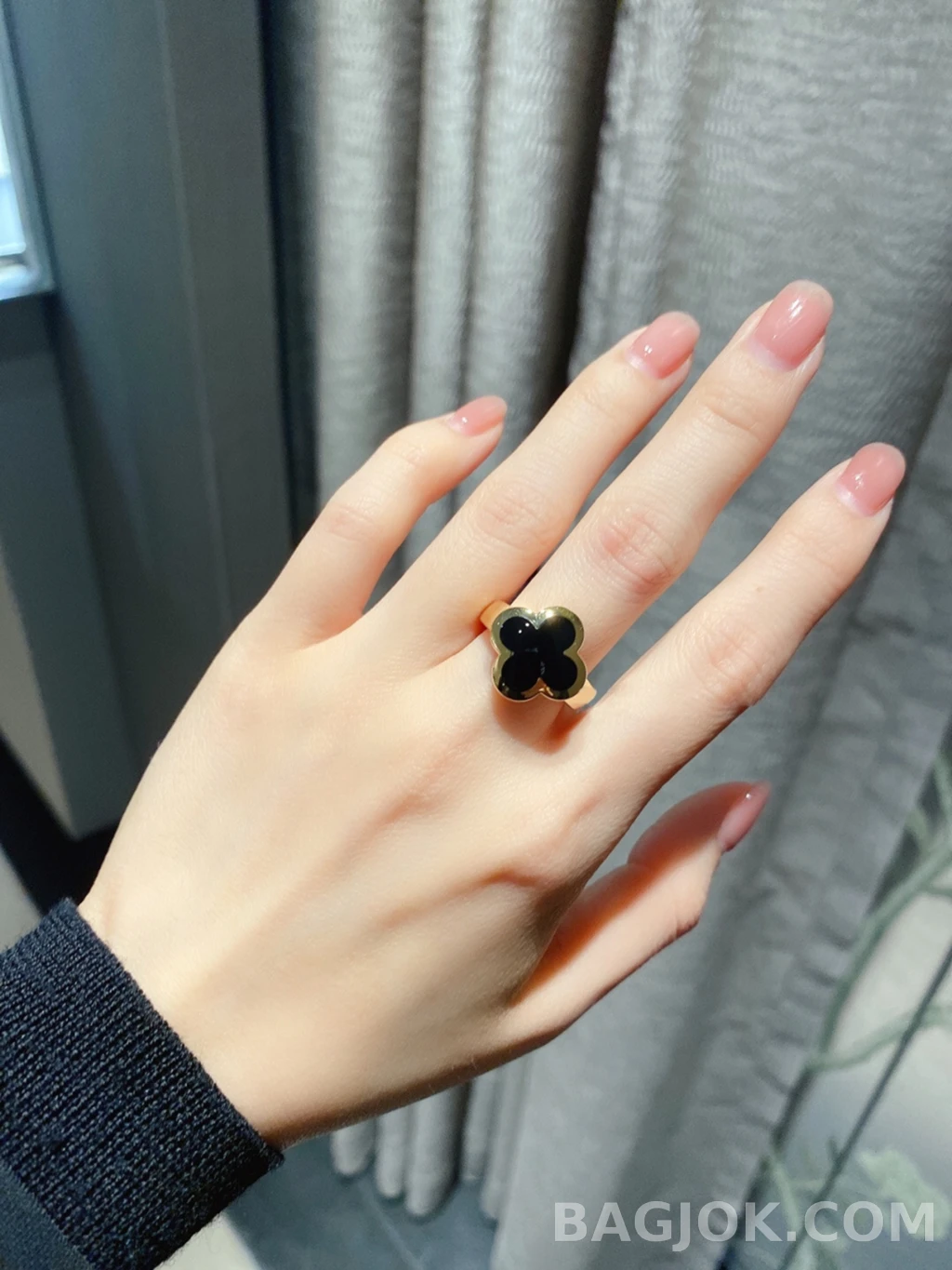 반클리프 아펠 Van Cleef & Arpels Alhambra 반지 상세 이미지