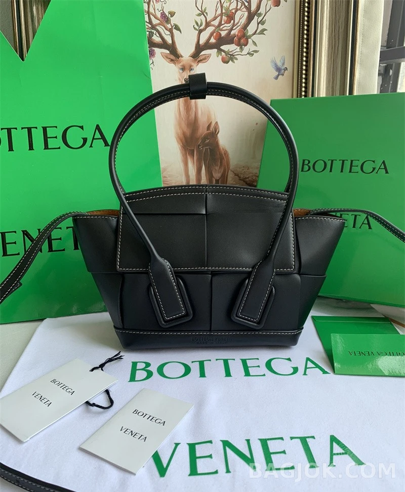 보테가베네타 Bottega Veneta 아르코백 29 상세 이미지