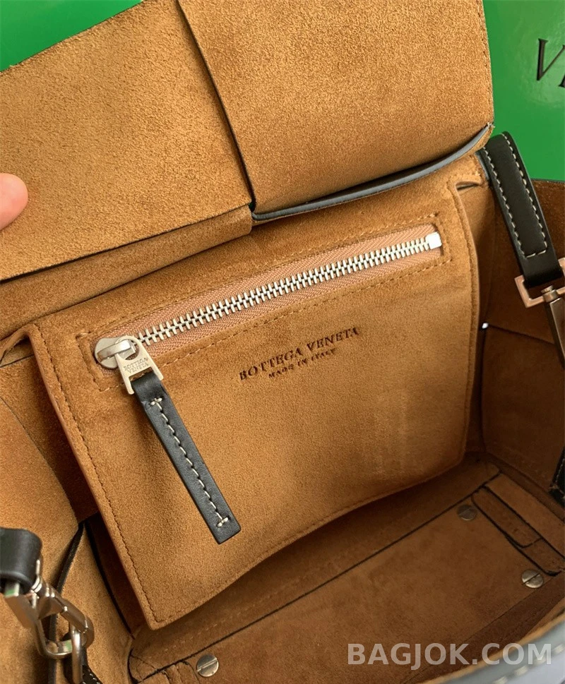 보테가베네타 Bottega Veneta 아르코백 29 상세 이미지