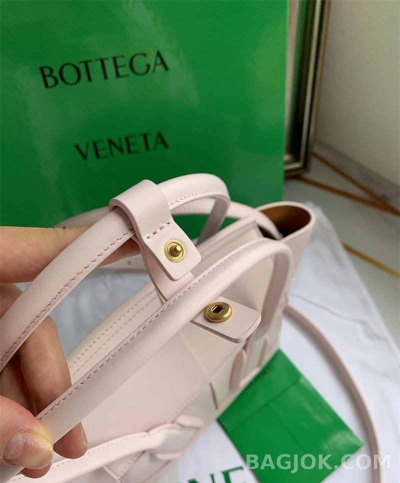 보테가베네타 Bottega Veneta 아르코백 29 상세 이미지