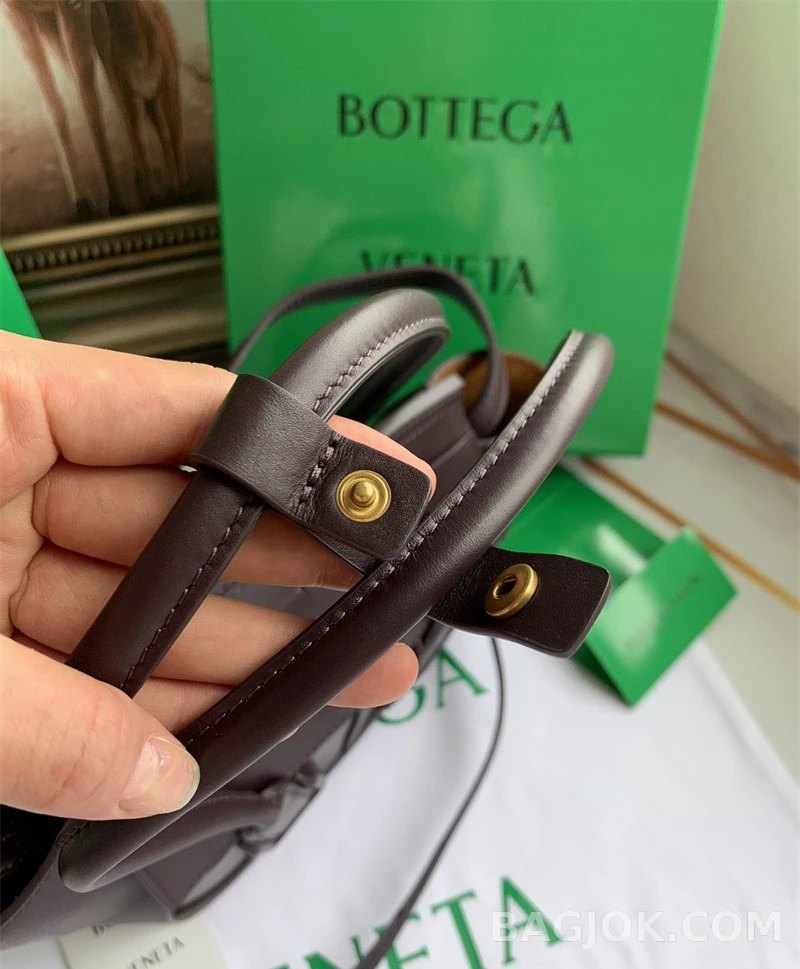 보테가베네타 Bottega Veneta 아르코백 29 상세 이미지