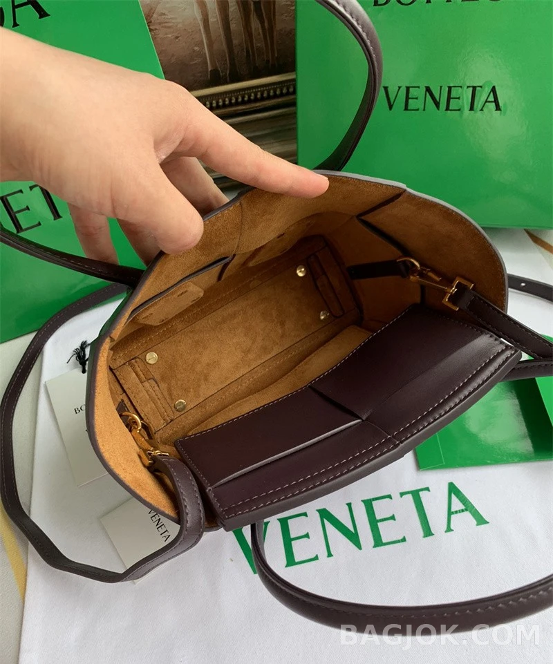 보테가베네타 Bottega Veneta 아르코백 29 상세 이미지
