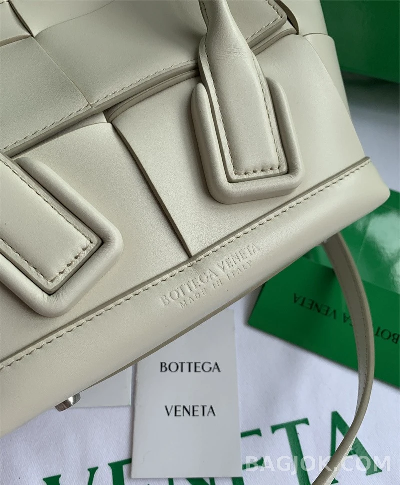 보테가베네타 Bottega Veneta 아르코백 29 상세 이미지