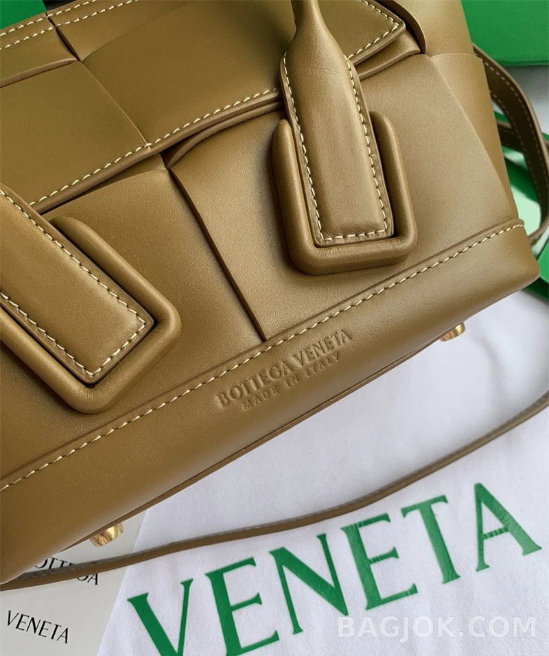 보테가베네타 Bottega Veneta 아르코백 29 상세 이미지