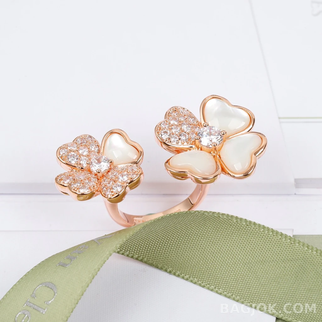 반클리프 아펠 Van Cleef & Arpels Cosmos 반지 상세 이미지