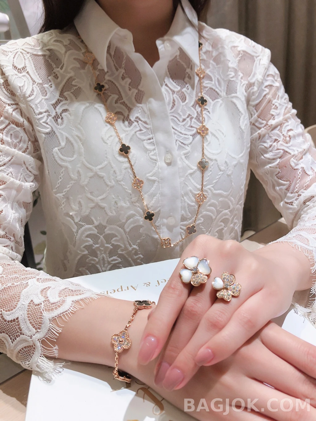 반클리프 아펠 Van Cleef & Arpels Cosmos 반지 상세 이미지