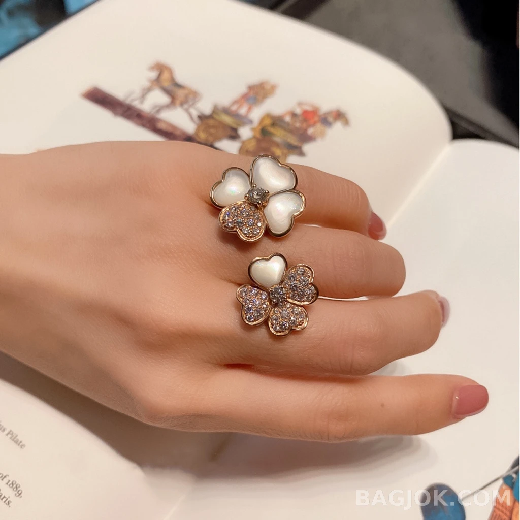 반클리프 아펠 Van Cleef & Arpels Cosmos 반지 상세 이미지