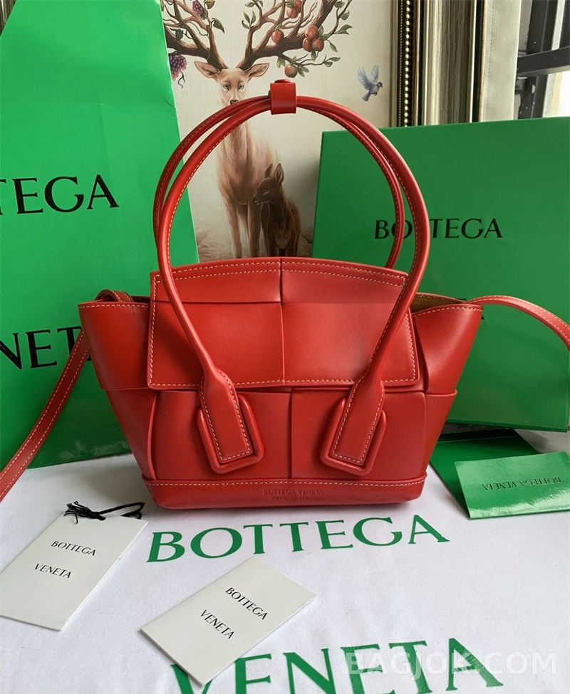 보테가베네타 Bottega Veneta 아르코백 29 상세 이미지