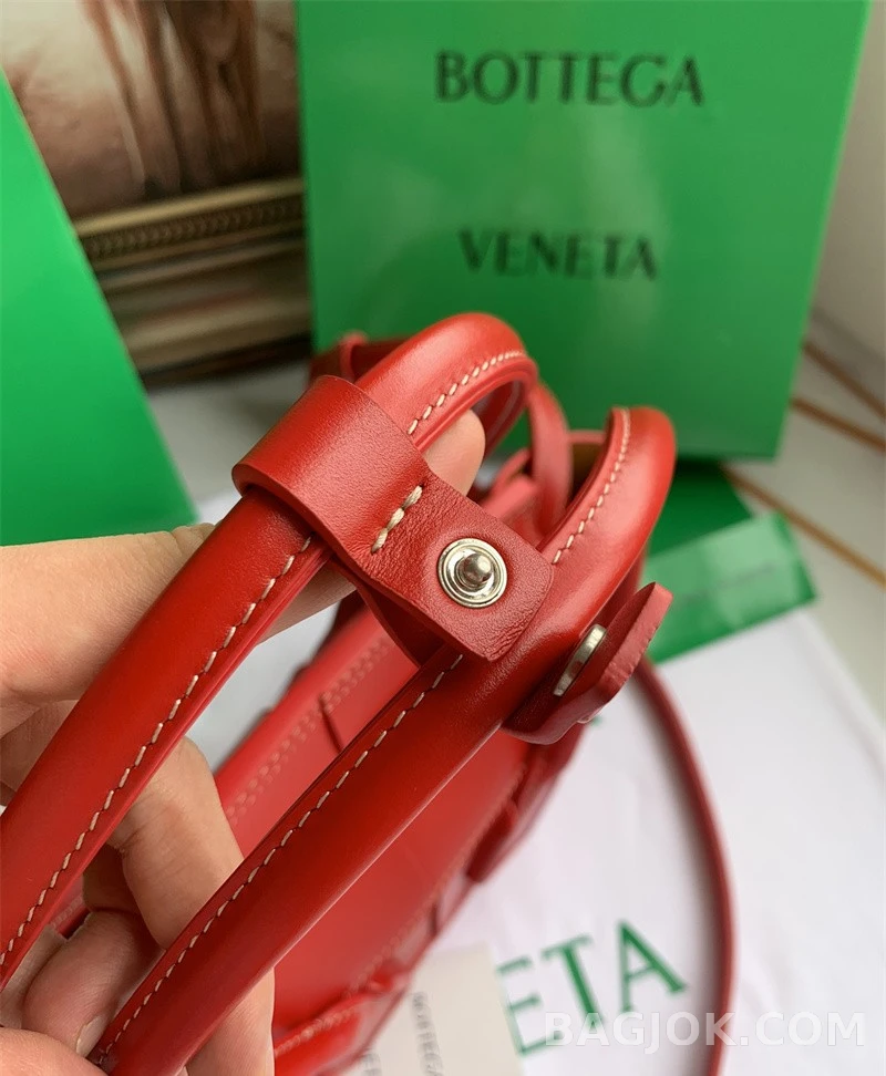보테가베네타 Bottega Veneta 아르코백 29 상세 이미지