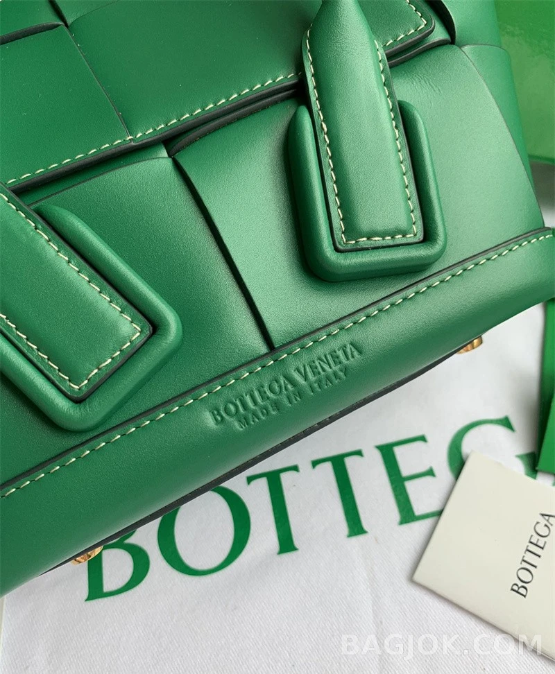 보테가베네타 Bottega Veneta 아르코백 29 상세 이미지