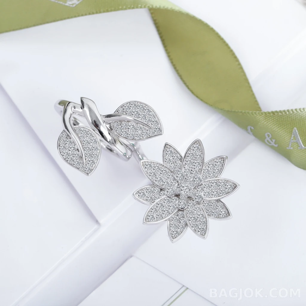 반클리프 아펠 Van Cleef & Arpels Lotus 반지 상세 이미지